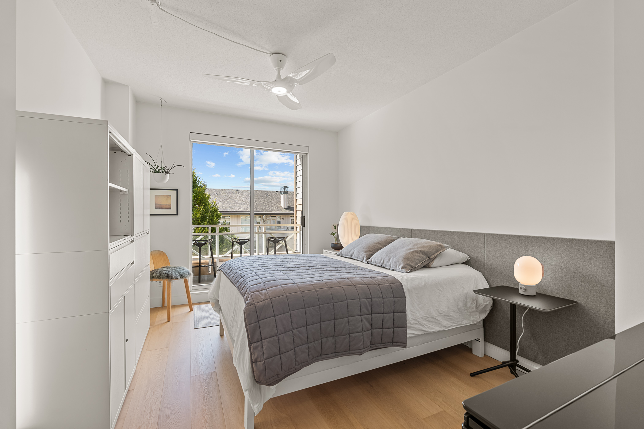 #407 – 3600 Windcrest Drive